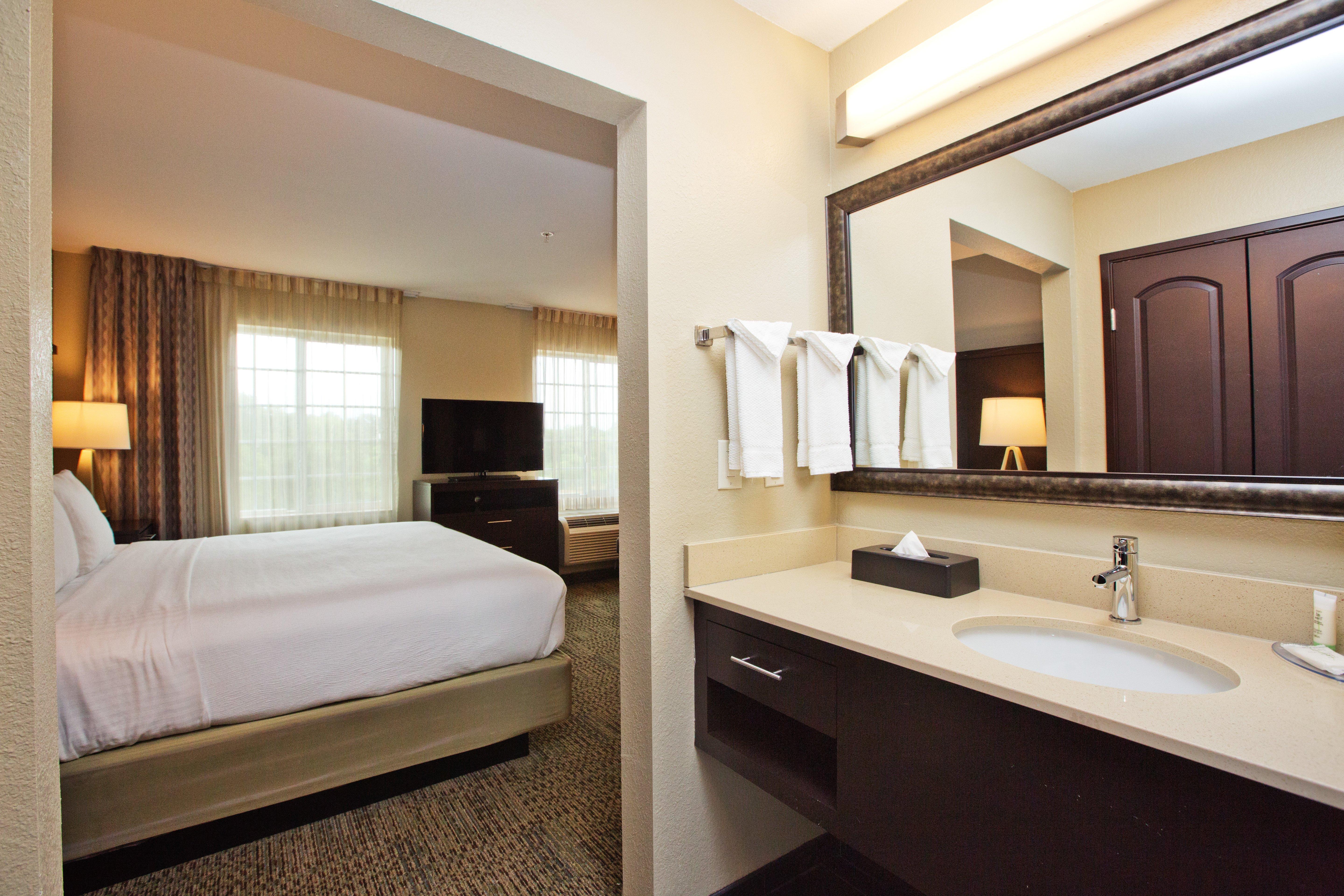 Staybridge Suites Austin South Interstate Hwy 35 By Ihg Exterior foto